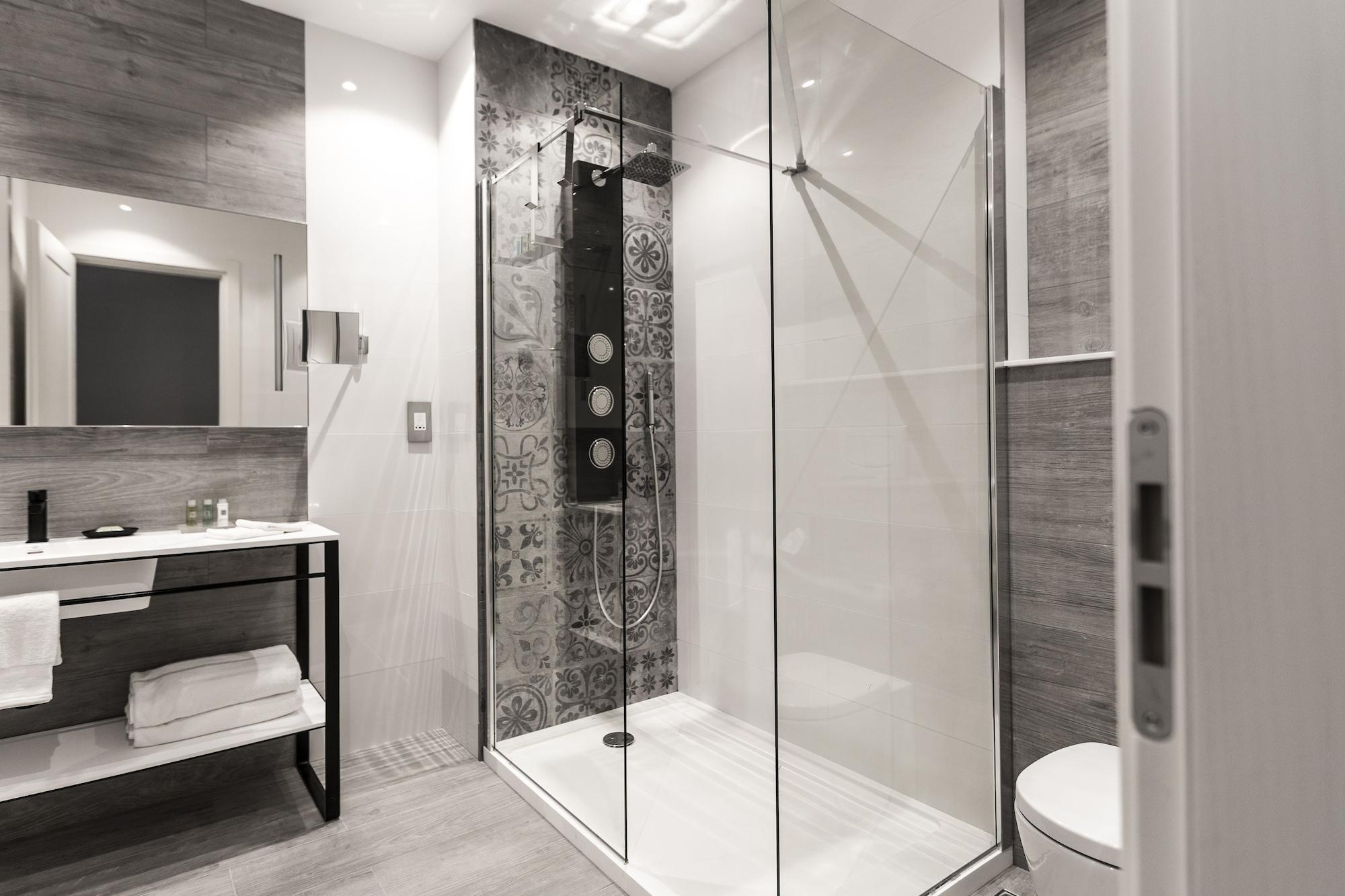 Juliani - Boutique 4*